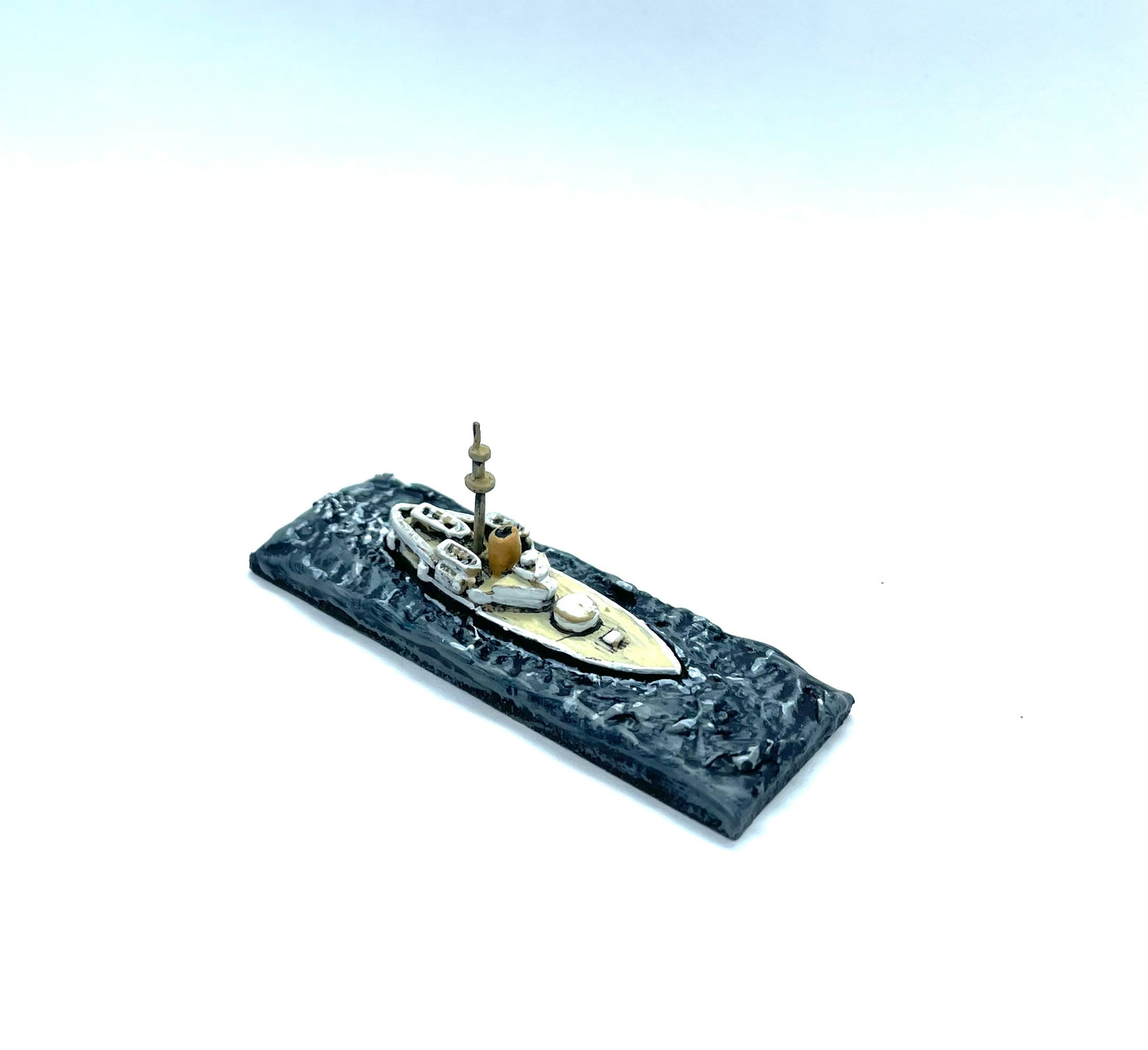 ASV105 HMS Conqueror (1886) x1