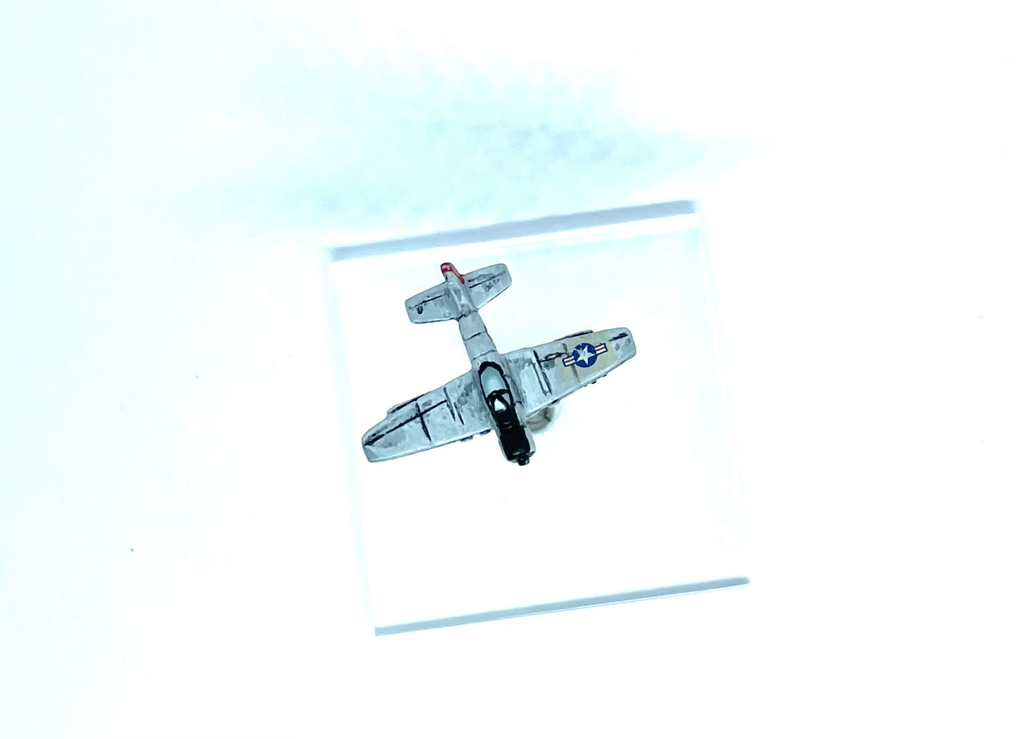 ISA831b AD-1 Skyraider (rockets) x4